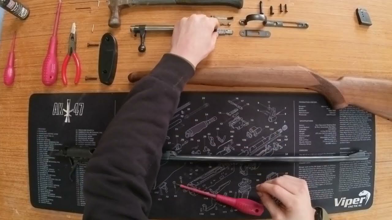 how to disassemble / strip a BRNO MOD 2/CZ 452.