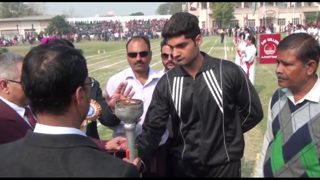 LIGHTING OF THE SPORTS FLAME |ANCHOR PROF.RANDHAWA |OLYMPIC TORCH | ANNUAL SPORTS DAY