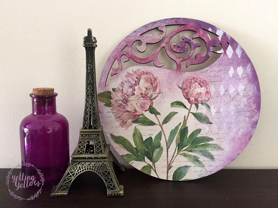 Decoupage on placemats