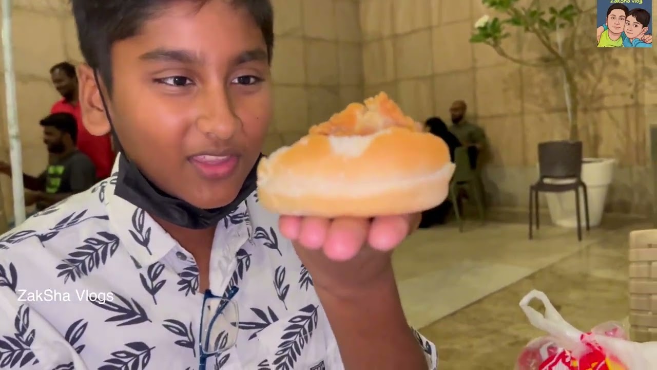 Al Baik | Saudi famous fried chicken 🐔 in Dubai | Dubai Mall | ZakSha Vlogs