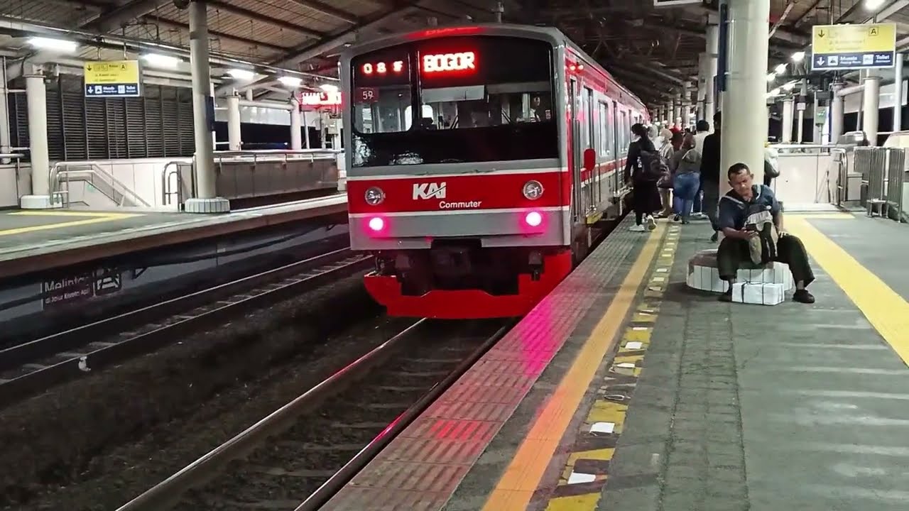 Kompilasi Kereta Api Commuterline #keretaapi #keretaapiindonesi #comuterline #kci #krl 