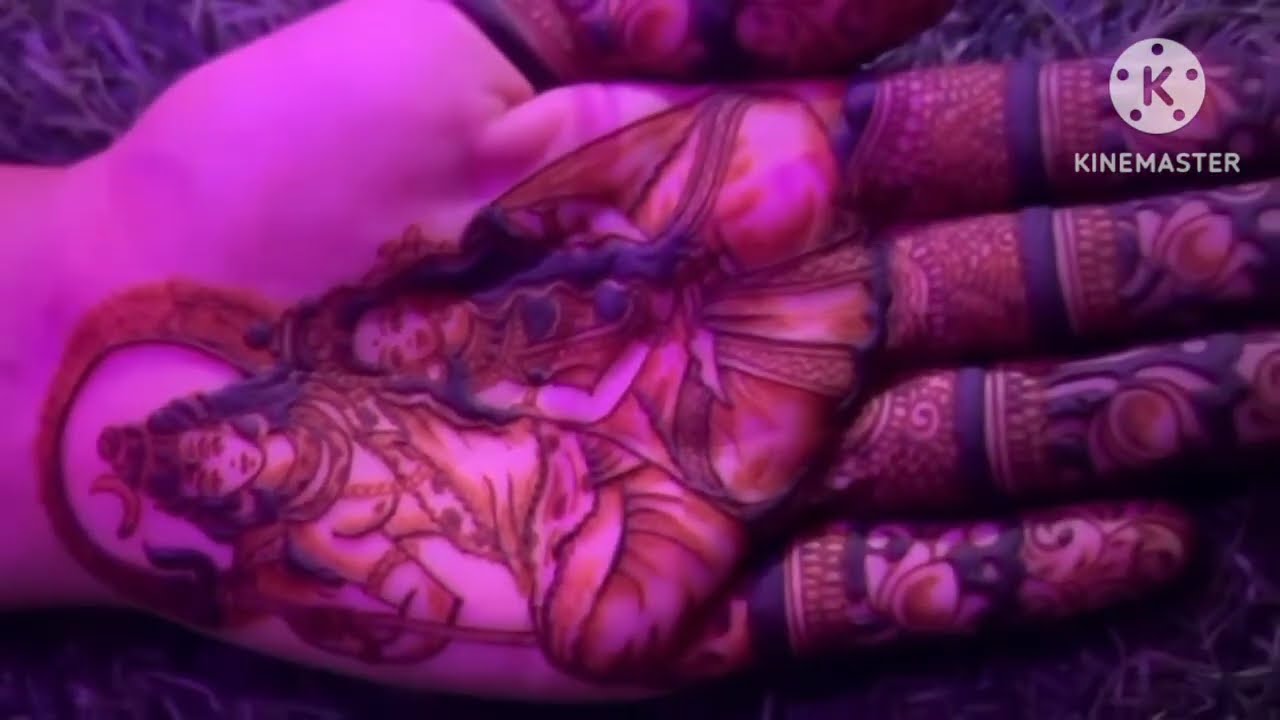shiv parvati henna figure on palm🙏❤️