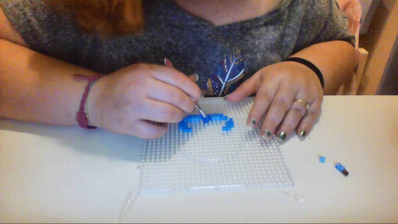 ASMR ITA Create with Hama Beads (visual triggers-whispering)
