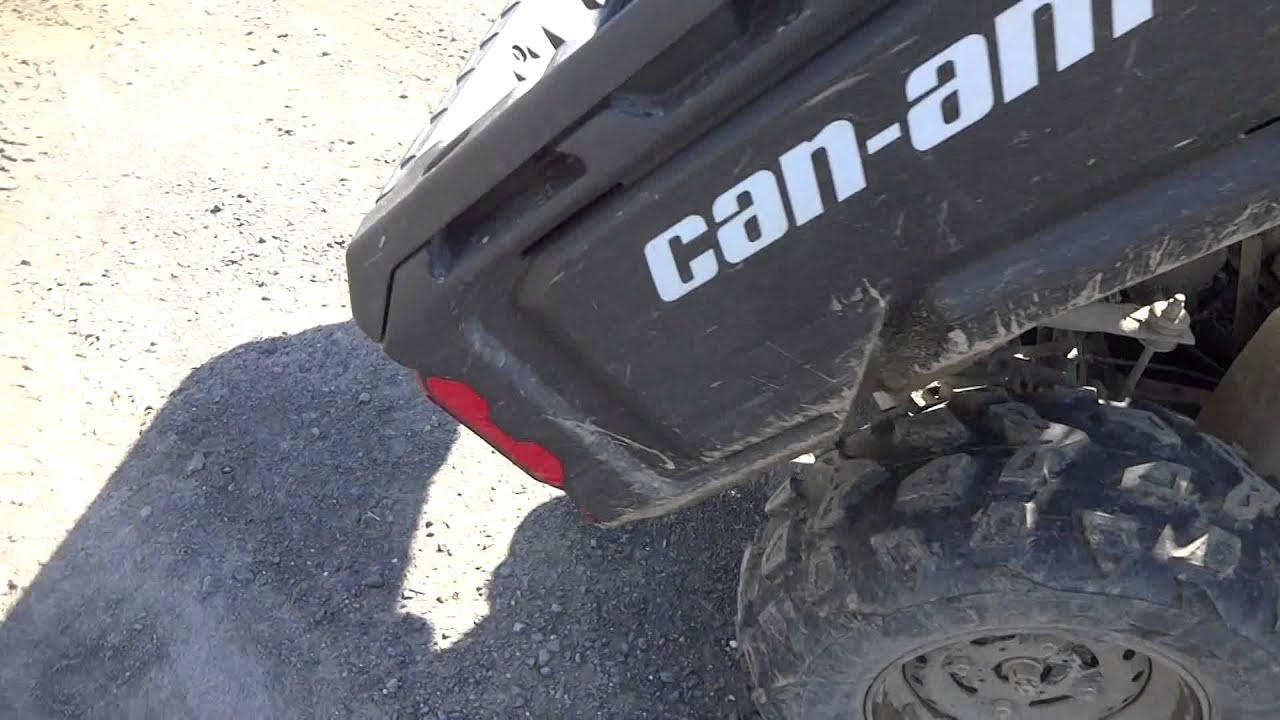 2016 Can Am Defender HD8 SxS. Walk Around.
