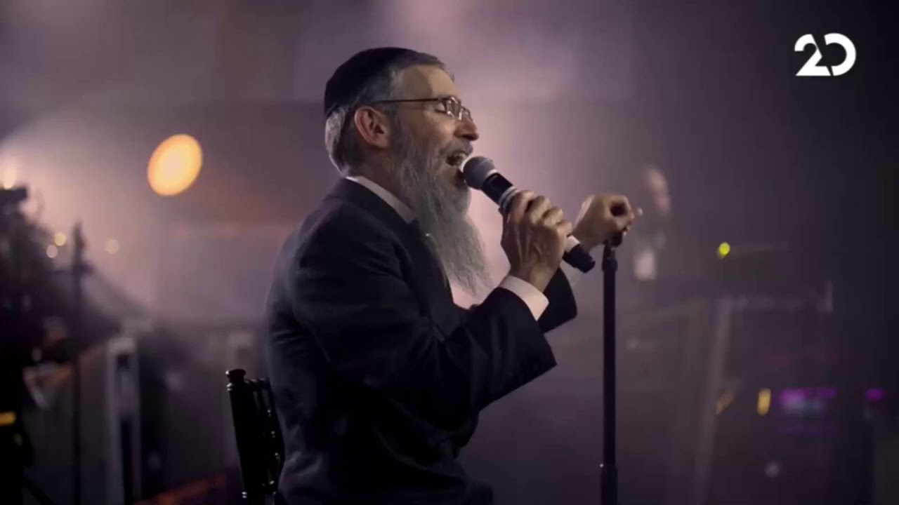אברהם פריד נמצא בברוקלין, ושר לירושלים - 'ירושלים שבלב' | חנוכה Live בערוץ 20