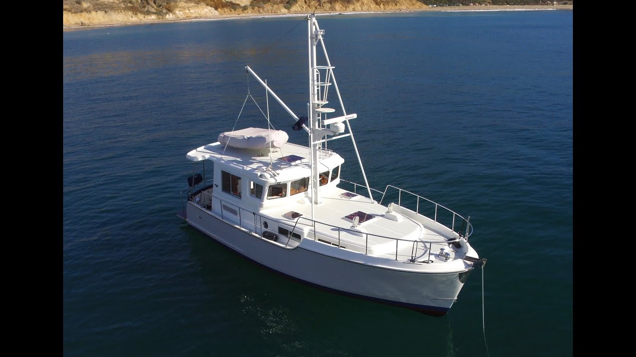 NORDHAVN'S SMALLEST TRAWLER ---- Nordhavn 35 Tour.  Second to last one built!