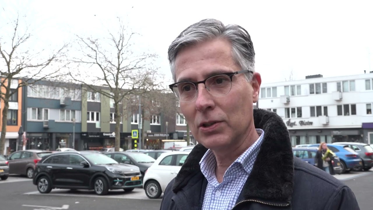 College kiest voor parkeervrij Raadhuisplein en sloop woningen