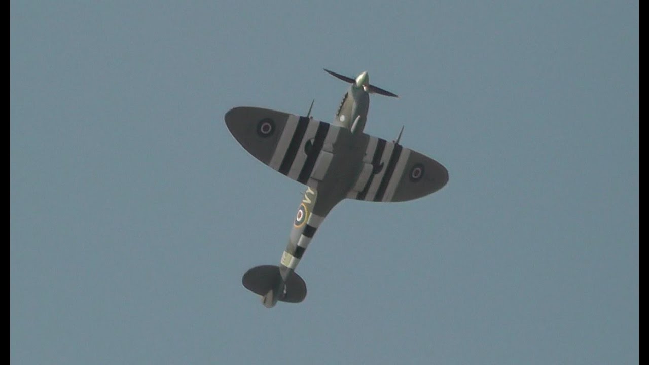 Supermarine Spitfire Mk XVI + Display Flight + Pure Merlin Sound