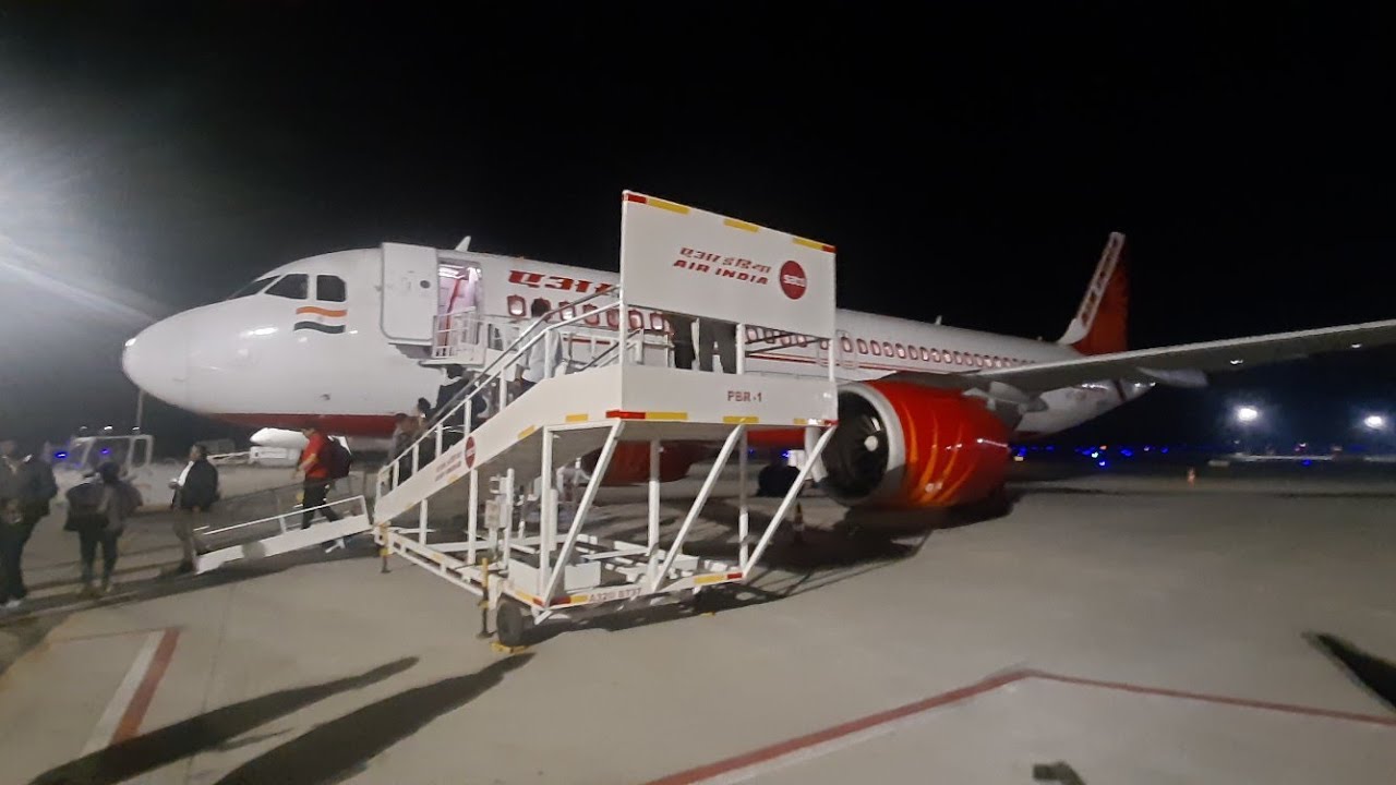 Flight Journey from Delhi to Hyderabad. Air India AI839.