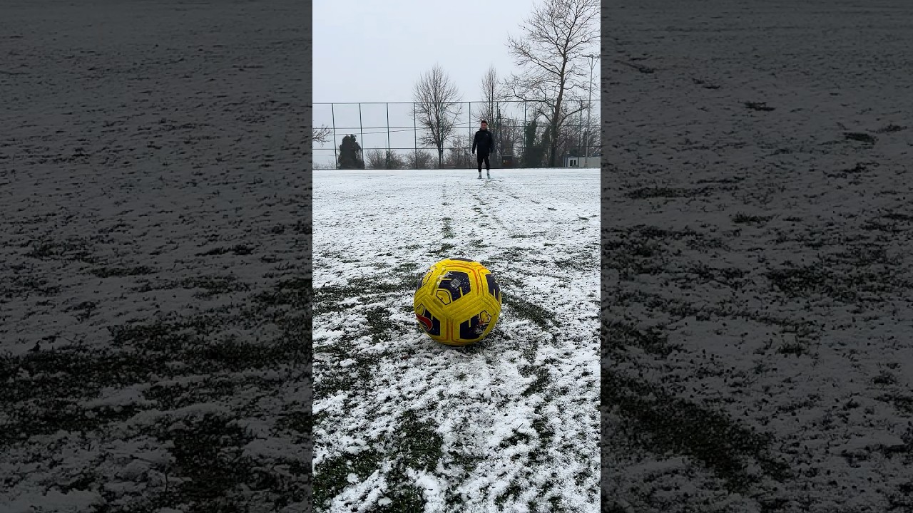 Satisfying in snow ❄️⚽️ #football #soccer #snow #satisfying #winter #therapy