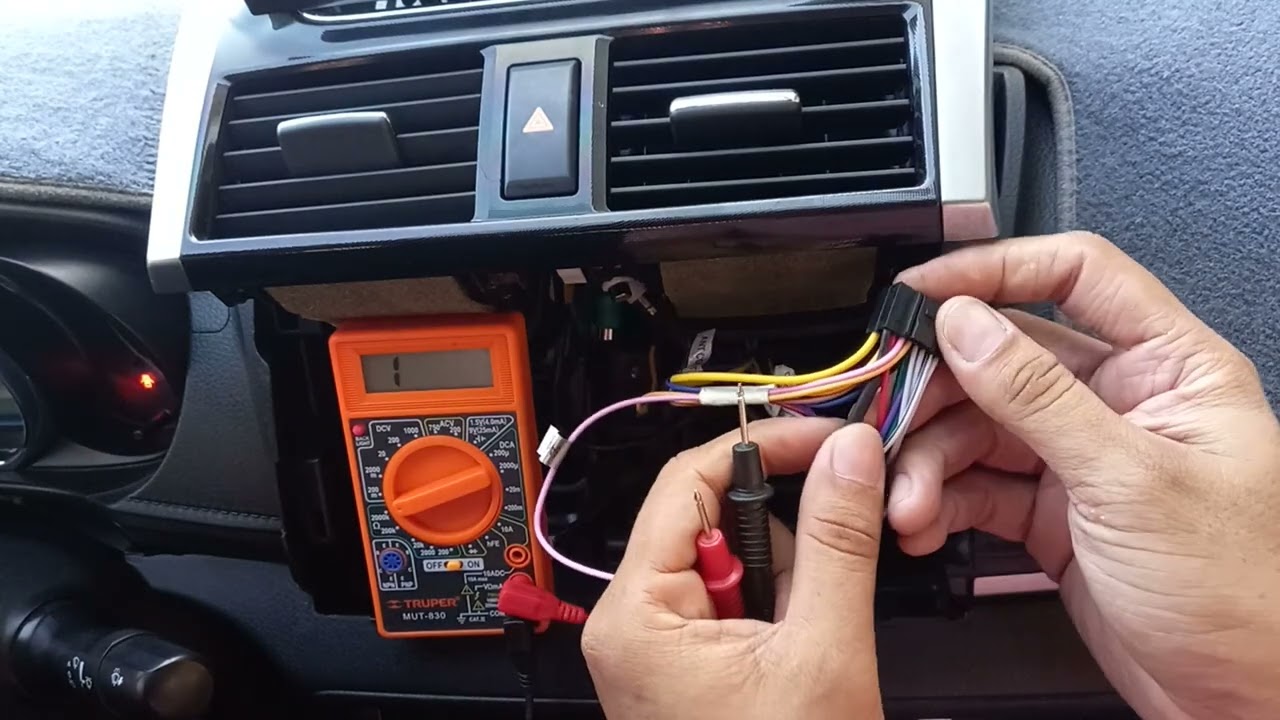 Cómo encontrar líneas del control al volante con multímetro en vehículos. 😎