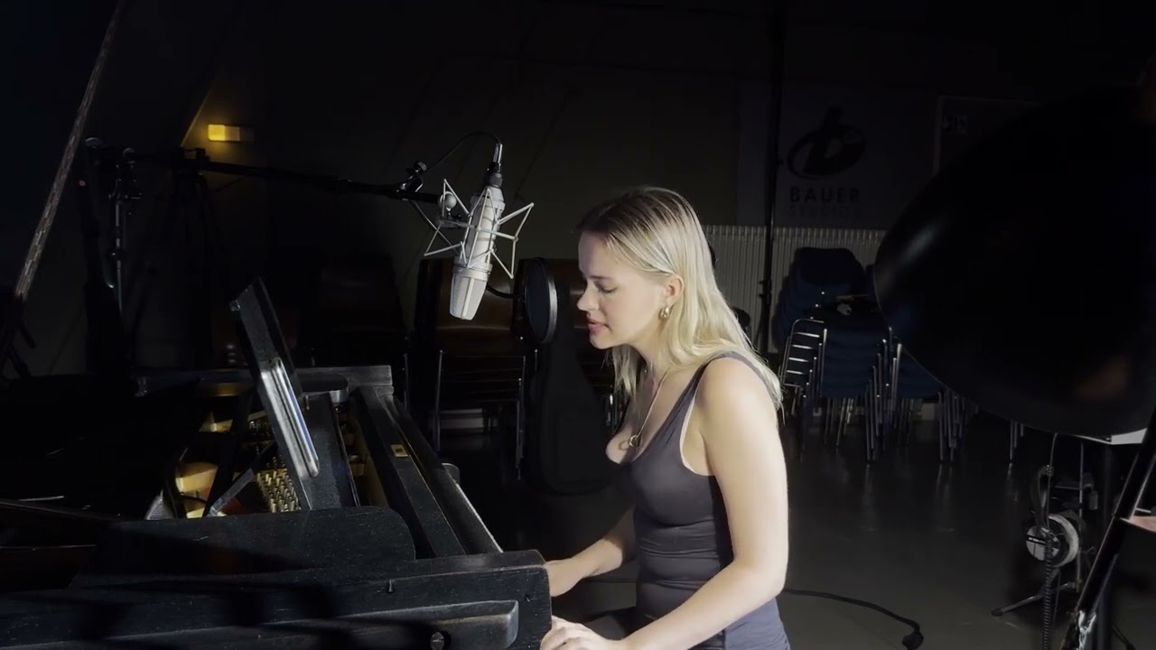 When She Loved Me – from Toy Story 2 (Pixar) - Sarah McLachlan (Cover by ELVI) | Live Piano One-Take