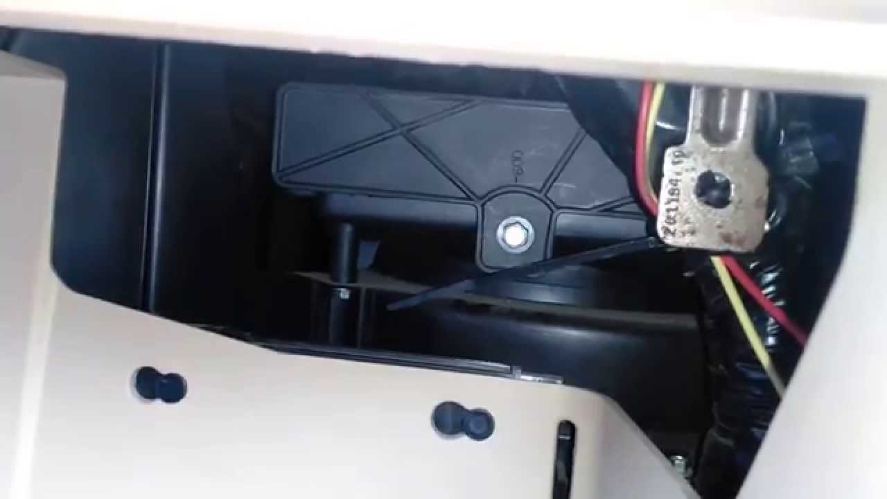 2008 Nissan Armada cabin air filter change
