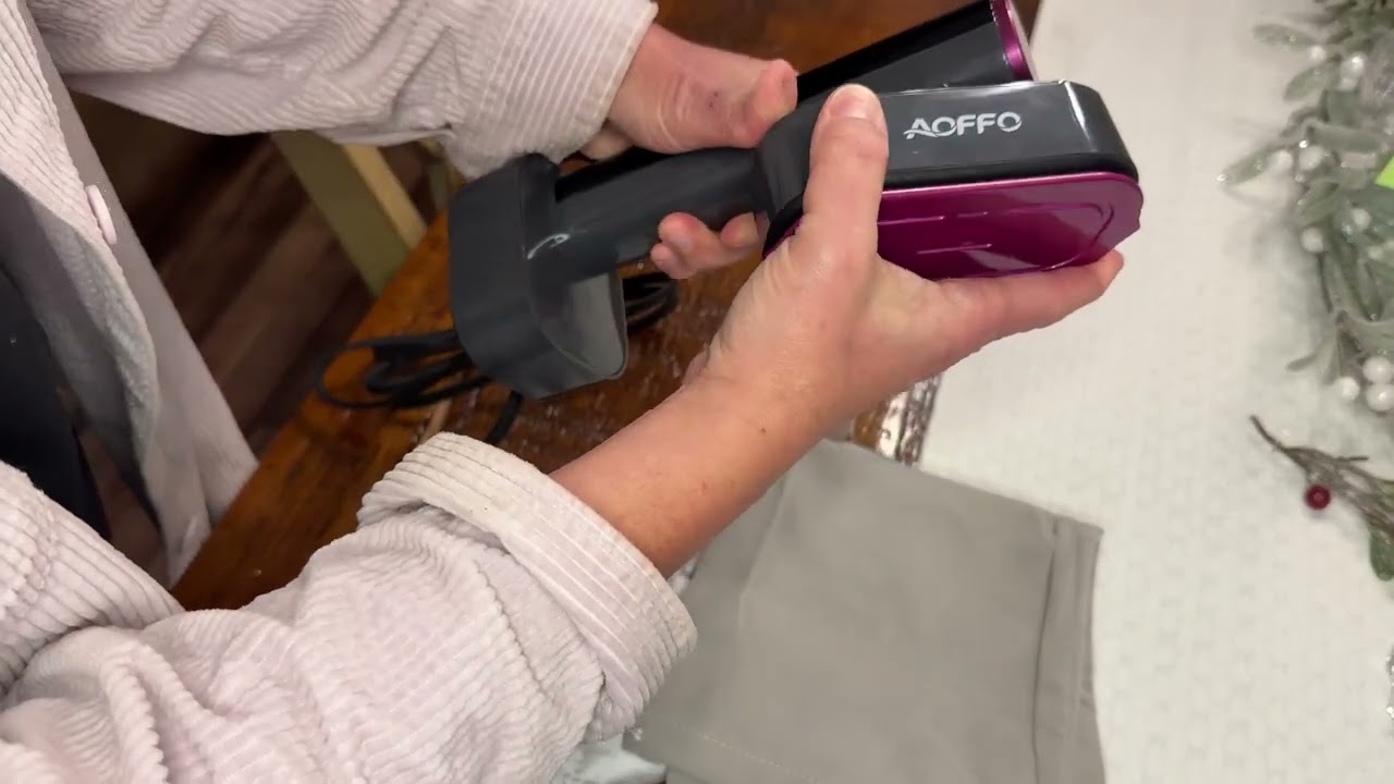 2-in-1 Travel Steamer & Iron Review | Fast 15s Heat Up Test