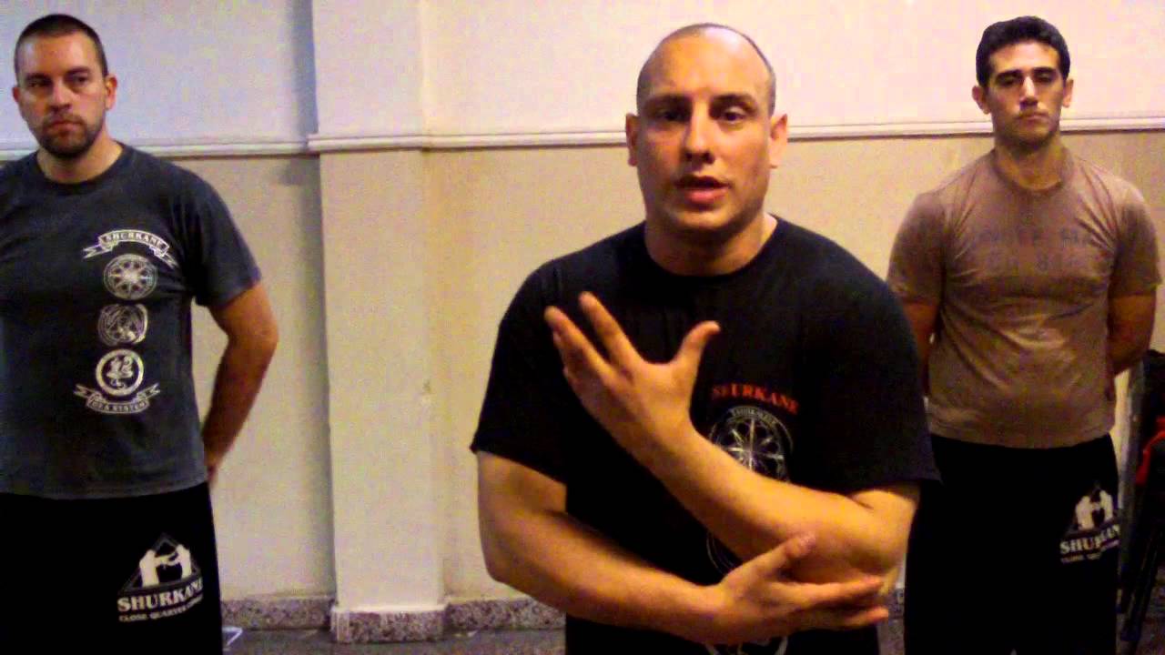 Combate con cuchillo fantasía versus realidad