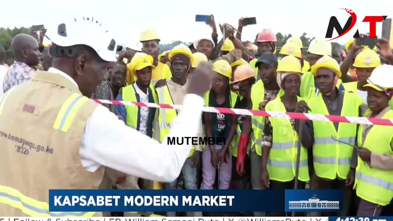 WATCH PRES RUTO ENGAGING WITH MJENGO GUYS IN KAPSABET MODERN MARKET!!