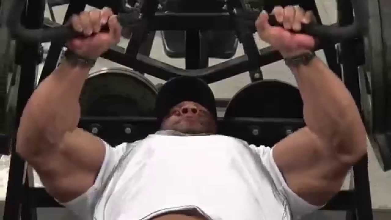 Inside the Walls: Phil Heath Trains Chest and Tris at ...destination DALLAS, TEXAS