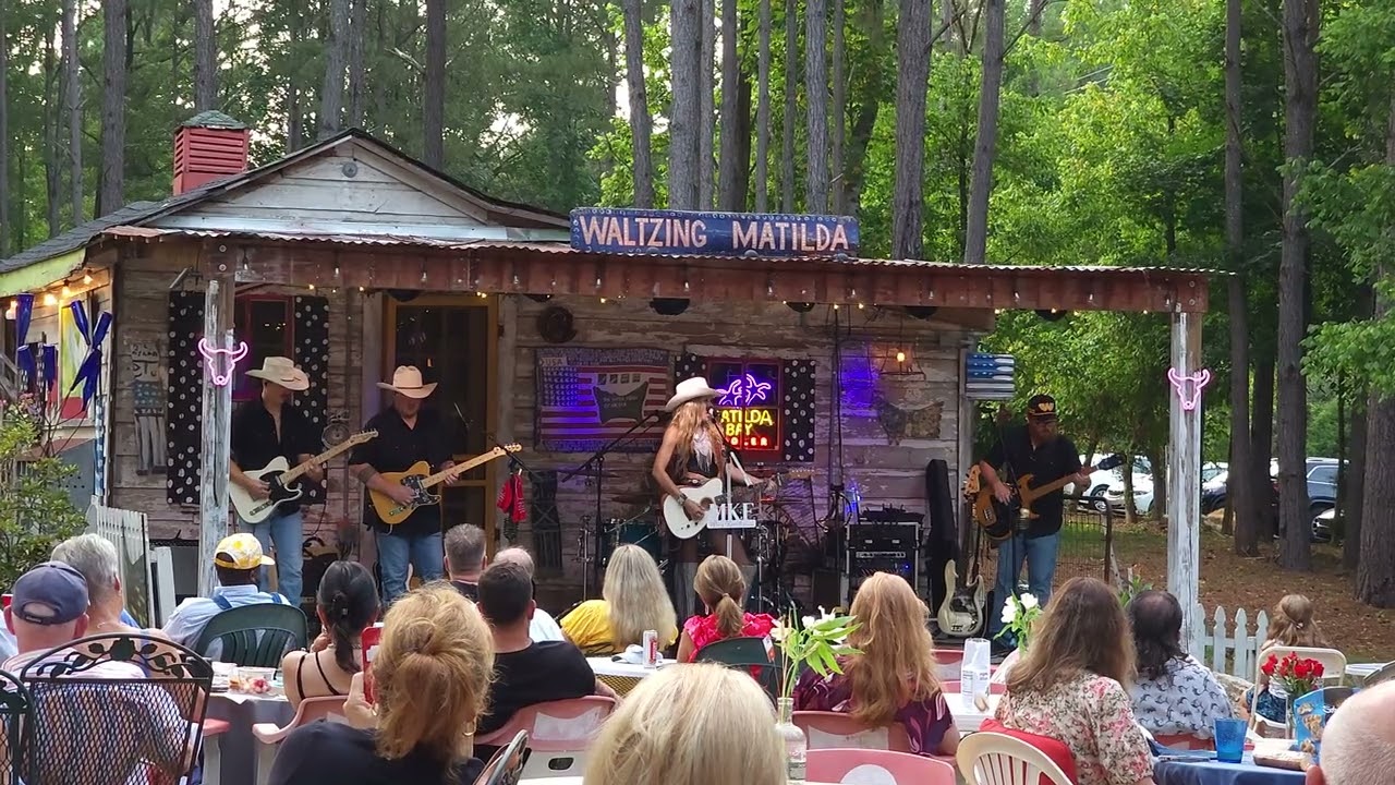 Mary Kate Farmer LIVE @ Matildas Music in the Pines performing an original song “She’s Gone”