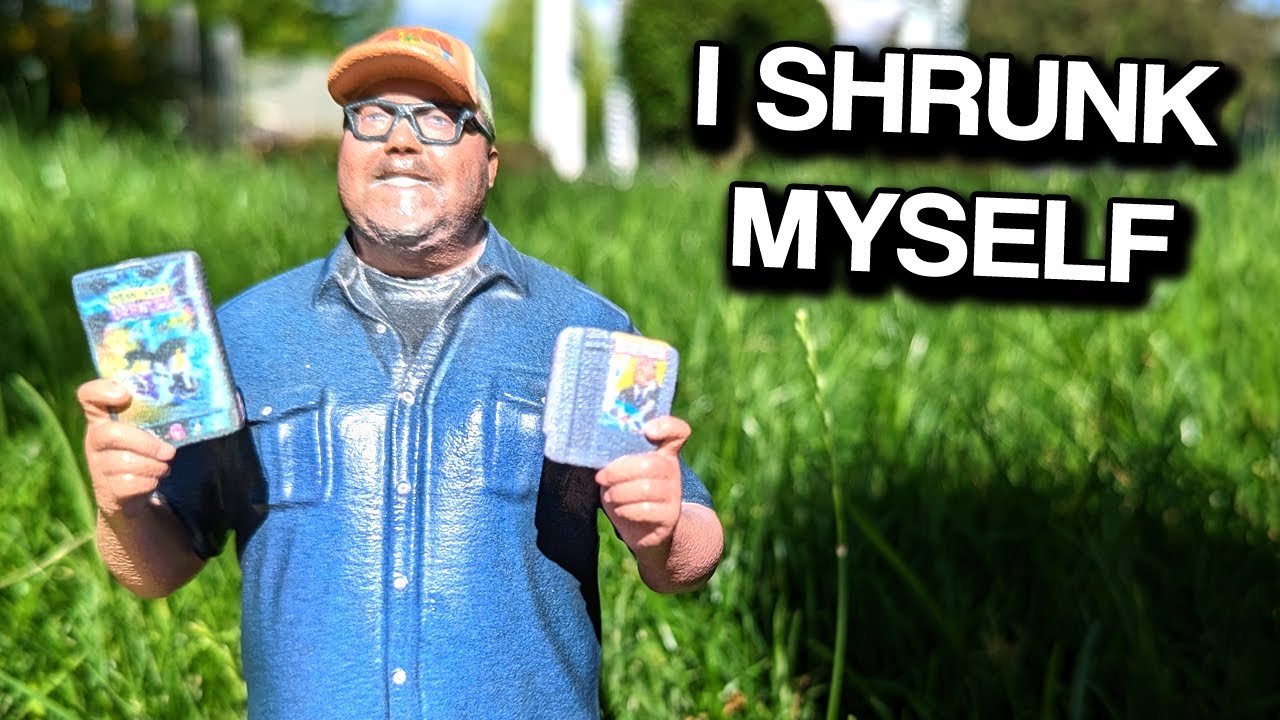 I Shrunk Myself into a Figure with Shrunk3D