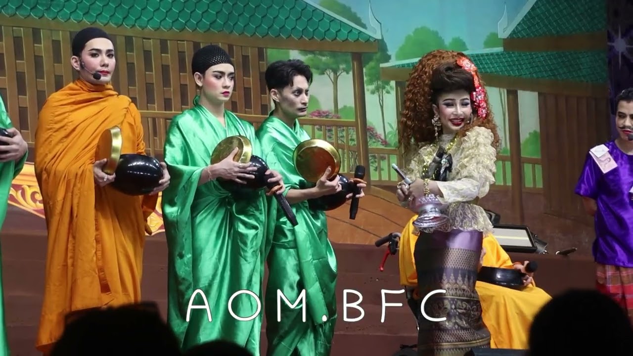 อะไรใหม่ๆอีกแล้ว เปิดตัวมาพี่เอสนั้งรถเข็นแทนพี่เต๋า ดีๆน้าพี่เป็นพระเอก คนดูตกใจหม๊ดดด 😹 