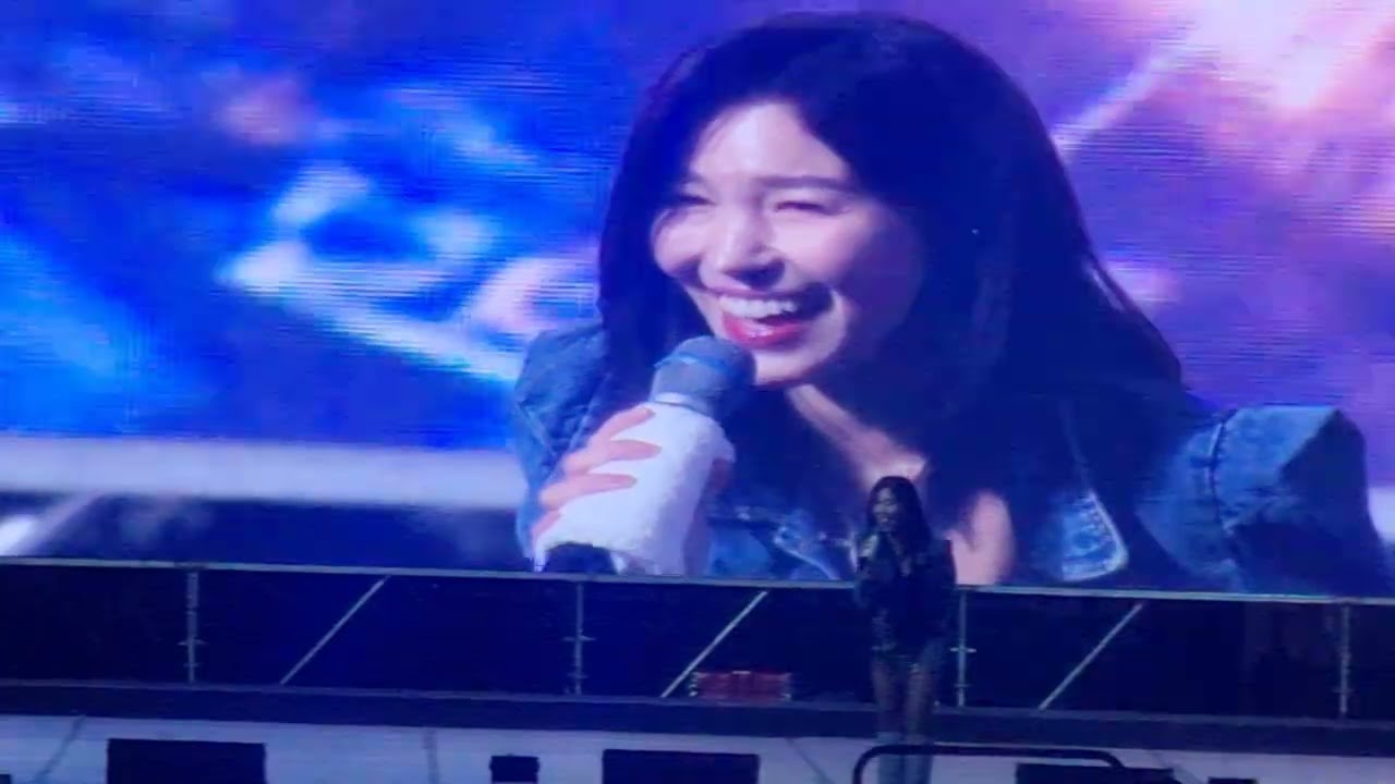 2025년 10월18일 금청구청 하모니축제 미스트롯 여신 한가빈축하공연