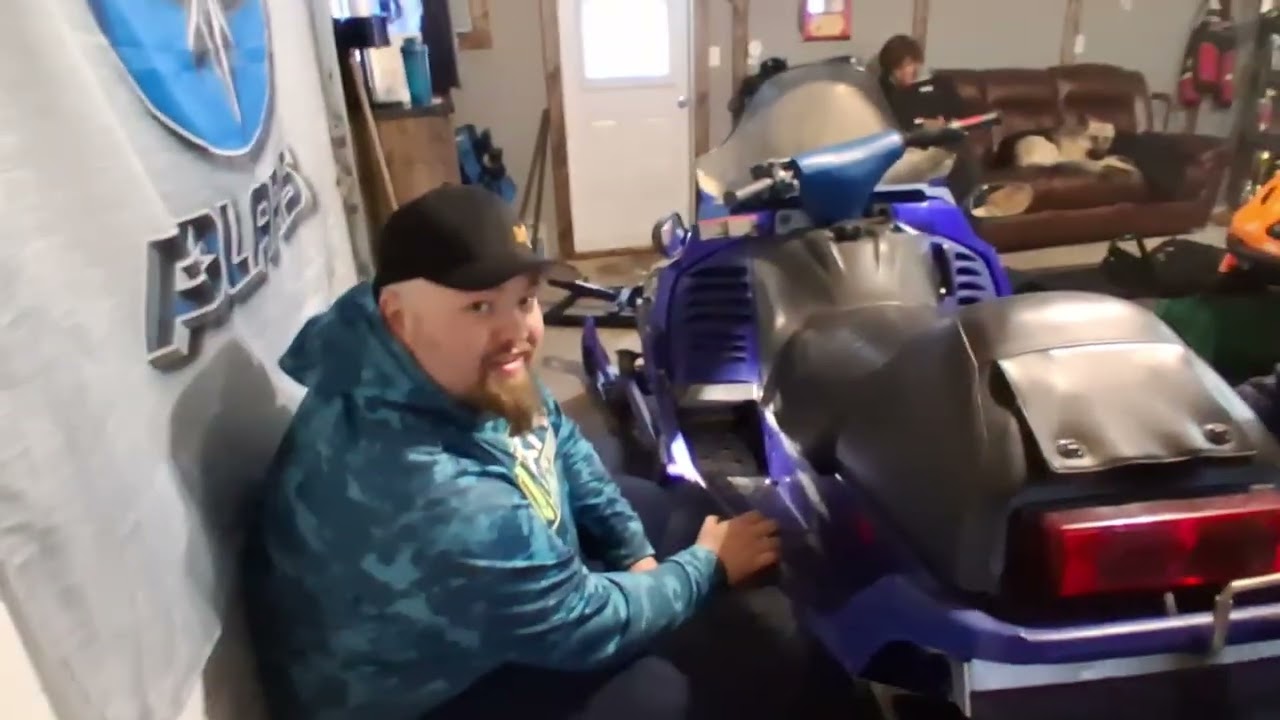 Shop Video (#3) SXR 600 Triple Track Change