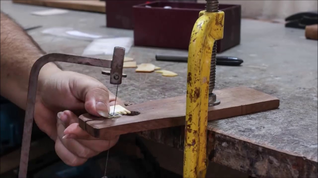 O Luthier  - A Incr&iacute;vel Arte na Fabrica&ccedil;&atilde;o de um Viol&atilde;o