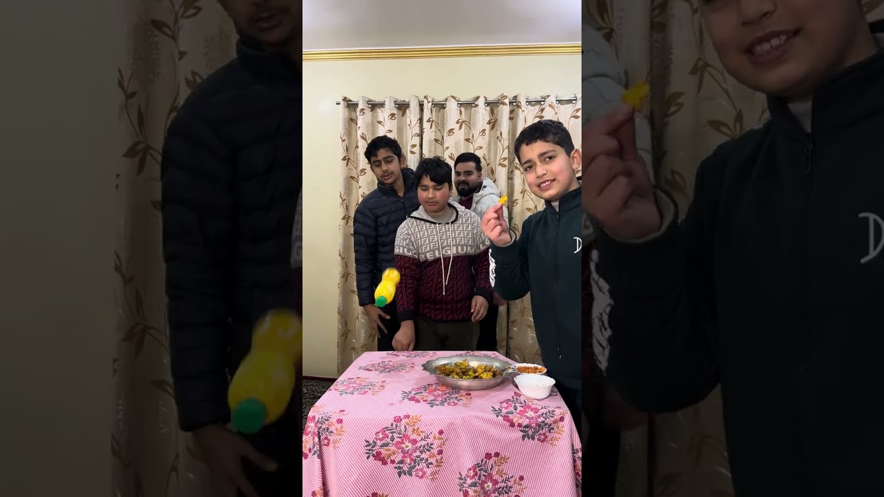 Aaj cxn ke saath pakoda challenge 🔥 kisne zyada khaaya