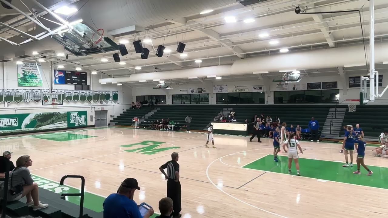 Lady Wave bs Bonita 1st half