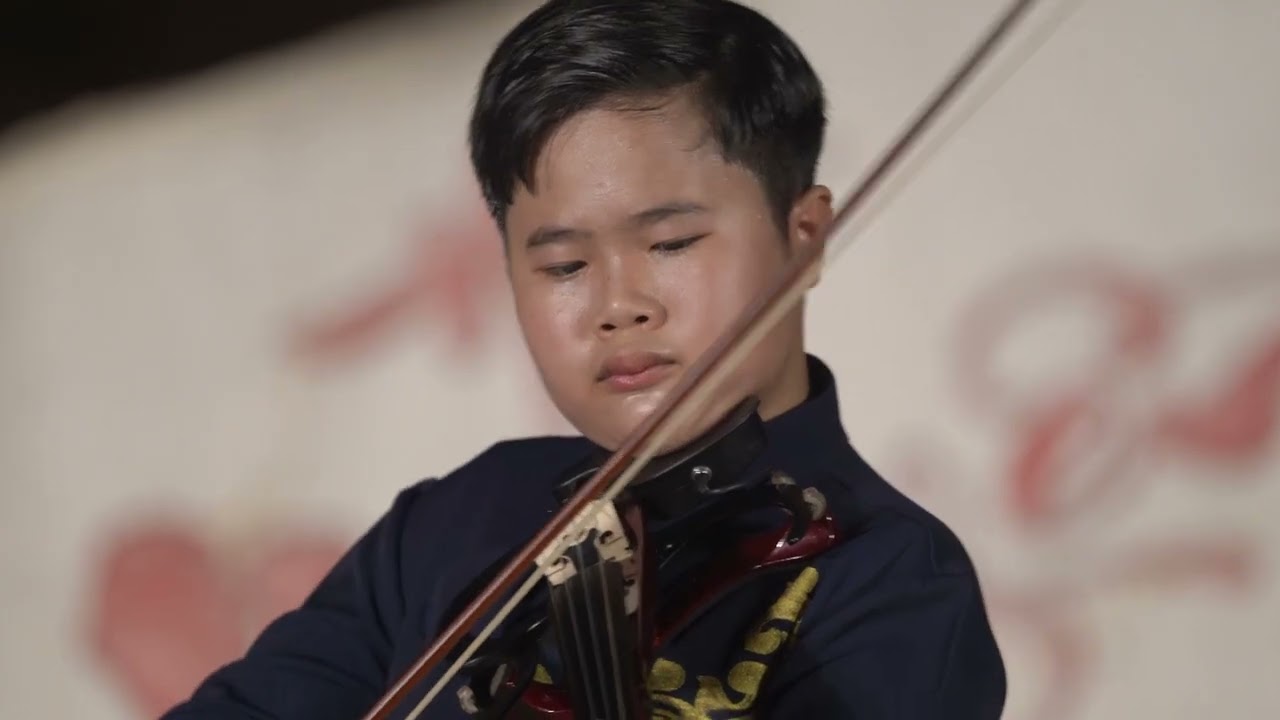 29. Độc tấu Violon - Senbonzakura - Cao Phú Quý