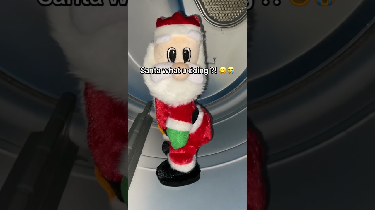 Santa got some dance moves! 😭😭 #santa #twerk #dancing #gift
