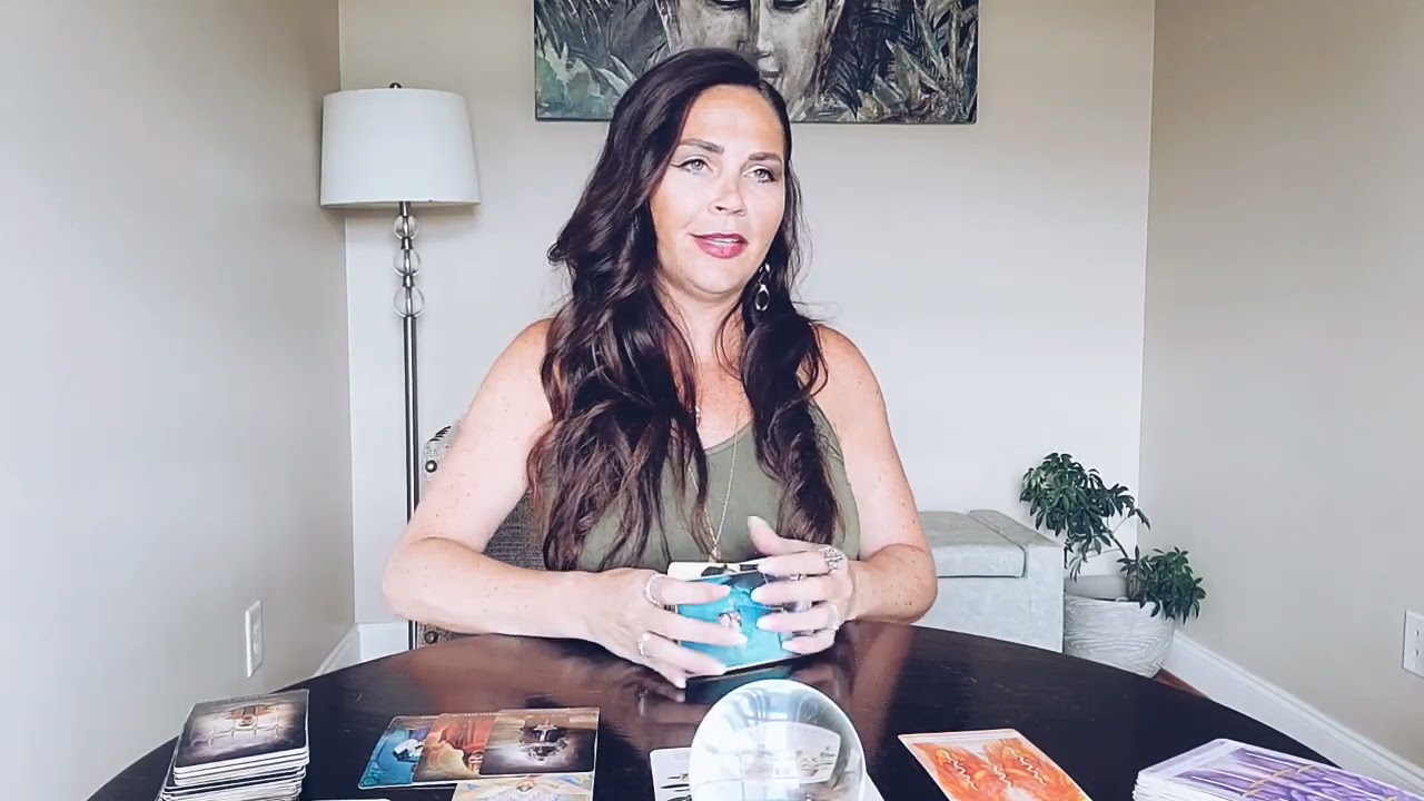 AQUARIUS, A PAST LIFE CONNECTION IS SHOWING UP. ❤ YOU VS THEM LOVE TAROT READING.