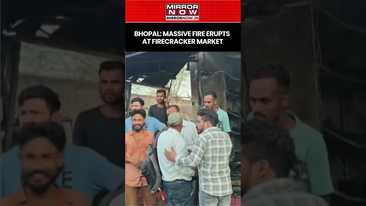 Bhopal Fire: Massive Blaze Breaks Out At Halalpura Firecracker Market, Fire Tenders At Spot #shorts