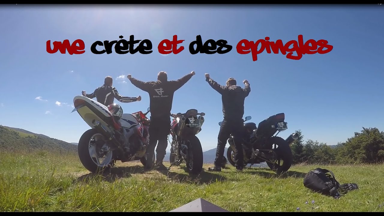 Une crête et des épingles.