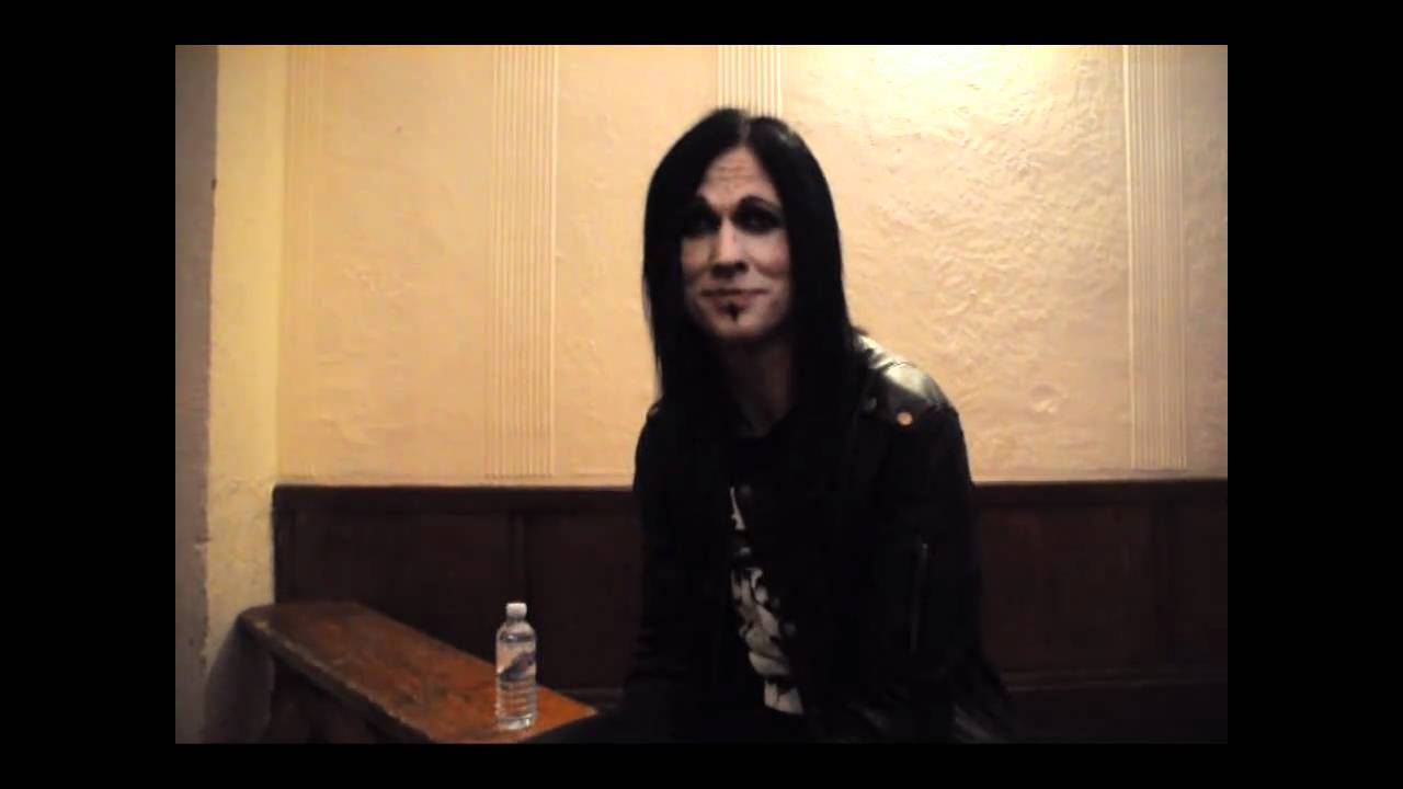 MURDERDOLLS Interview with Wednesday 13