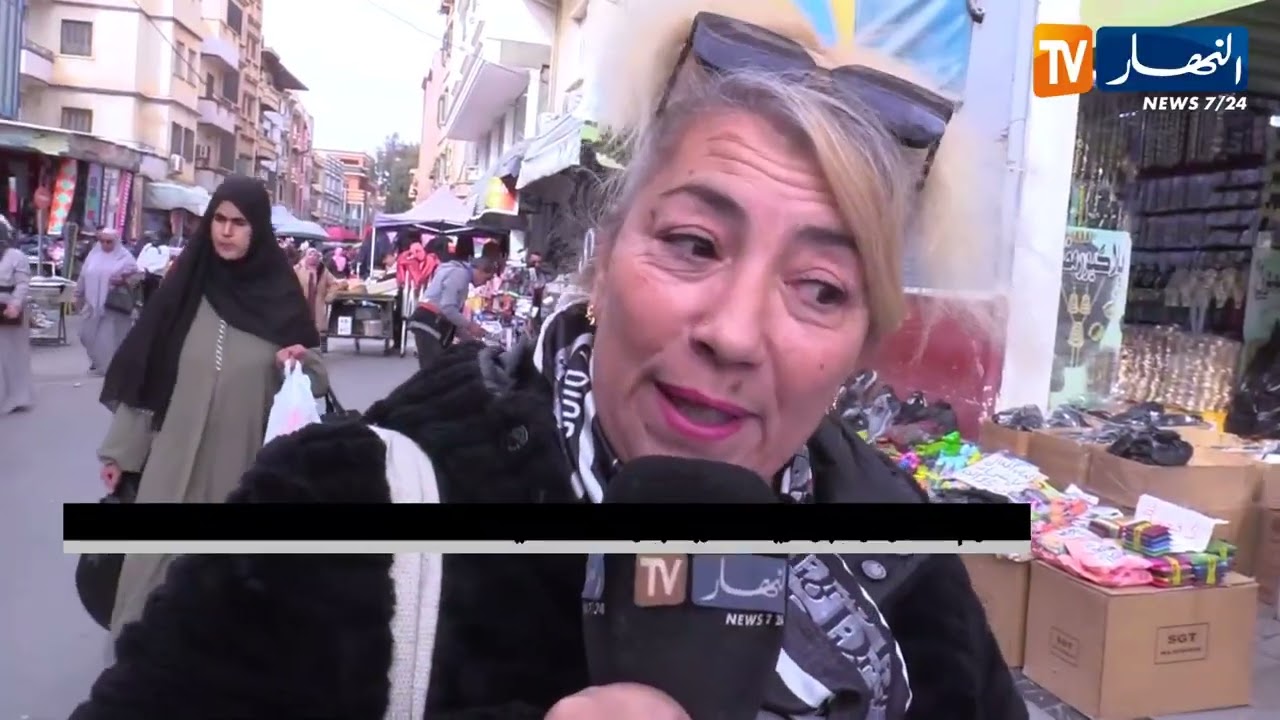 سطيف : ملابس جزائرية الصنع تغزو محلات الجملة بالعملة