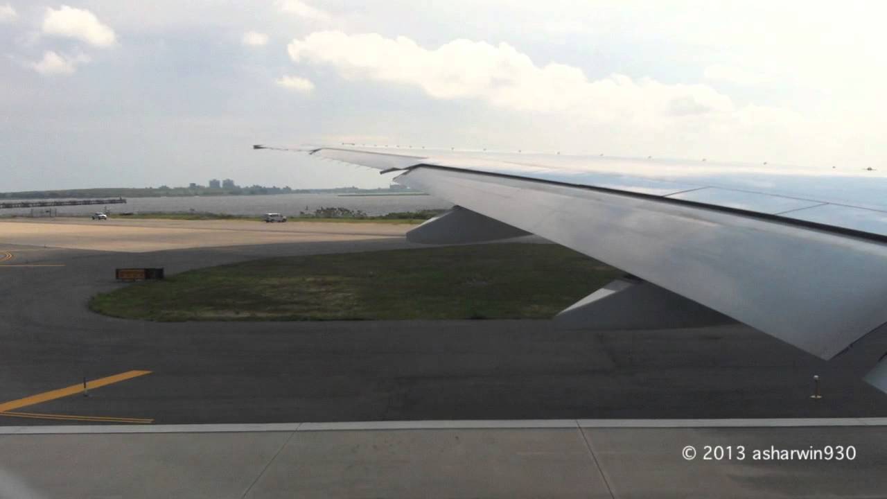 Cathay Pacific Boeing 777-367/ER Takeoff New York-JFK (CX831)
