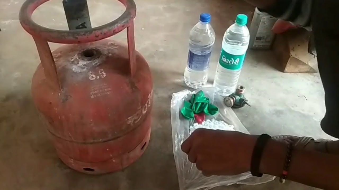 How to make hydrogen gas ballon at home . hydrogen gas kaise banae //how to make flying  //