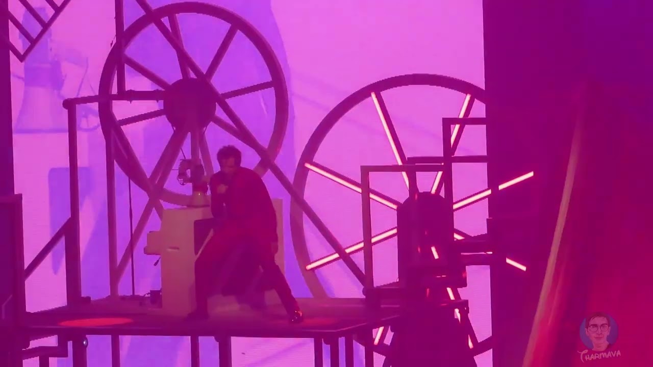 Mika - Grace Kelly - Spinning Out Tour