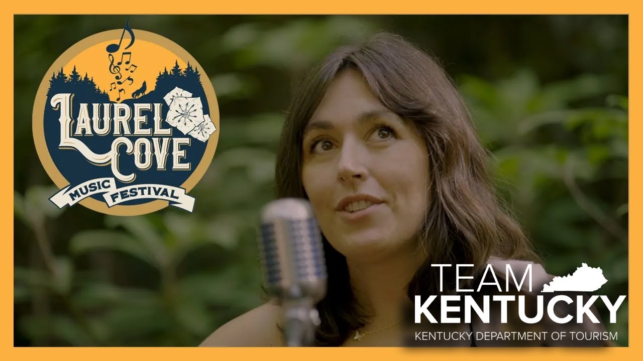 Emily Jamerson - “Dried Paint” (Laurel Cove Sessions) | Musical Moonshine