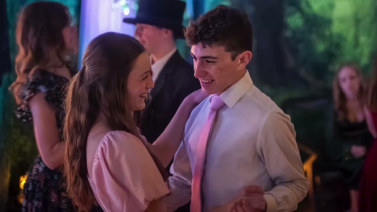 MoPro-  A prom with higher standards.