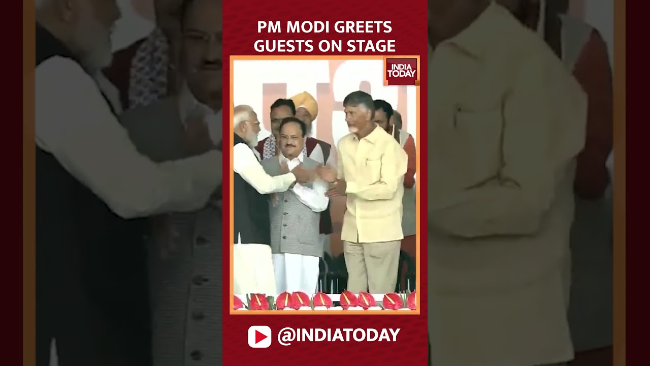 PM Modi Greets Guests On Stage Before Delhi CM Oath #pmmodi #rekhagupta #delhicm #delhicmoath