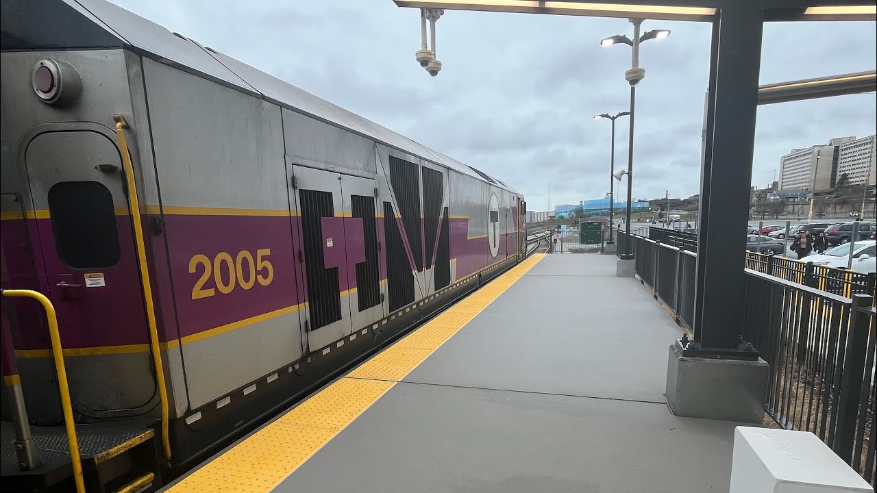 Riding MBTA Commuter rail Fall River/New Bedford line train #7015 from South Station to New Bedford