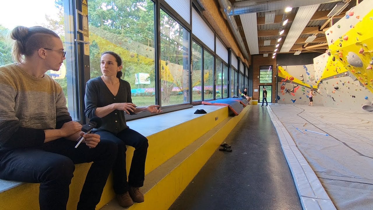 Questions sur les JO avec Cecile Avezou