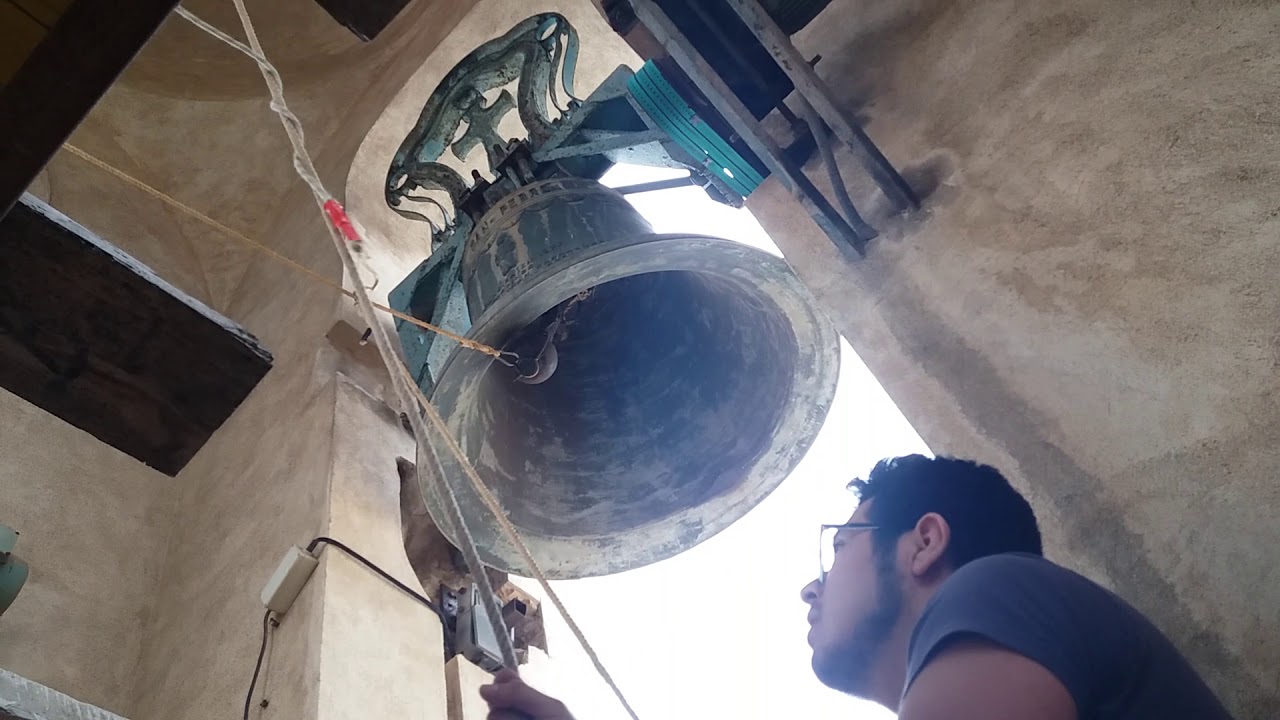 Repic de campanes a festa en Sueca