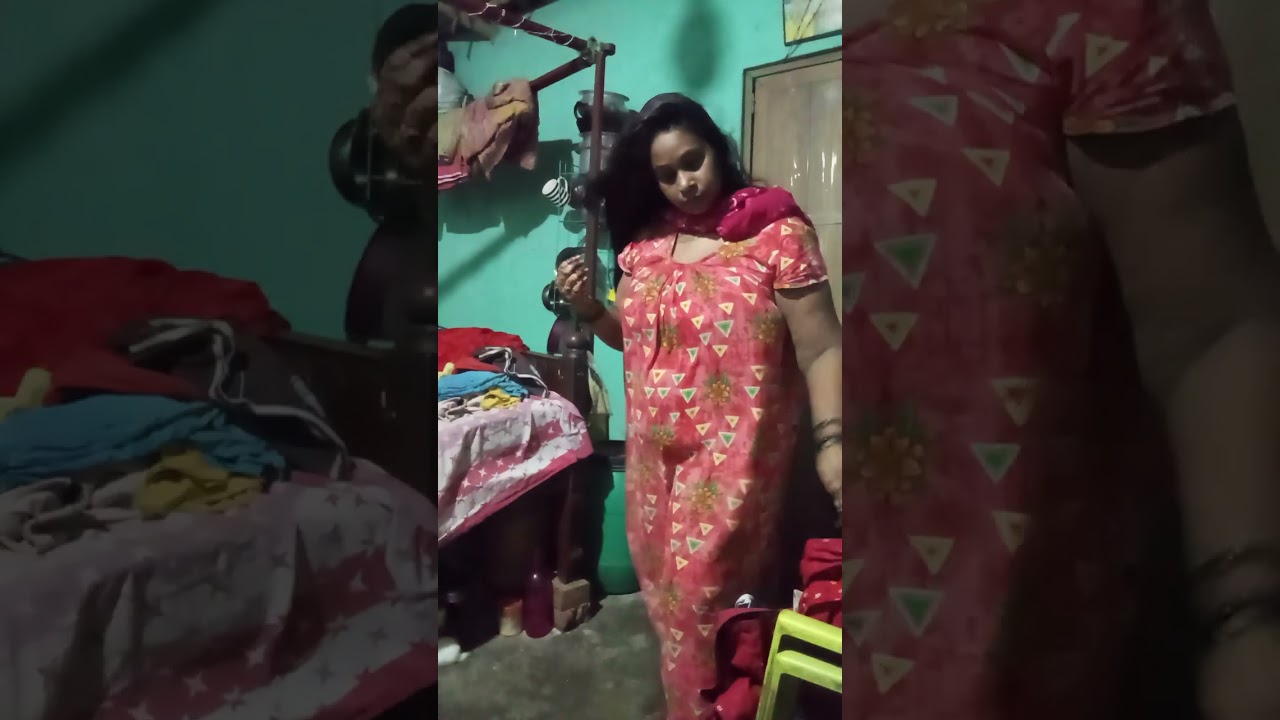 Kapda gussa rahe the almari ke rakhne ke liye#funnysong #song #april2 #march2