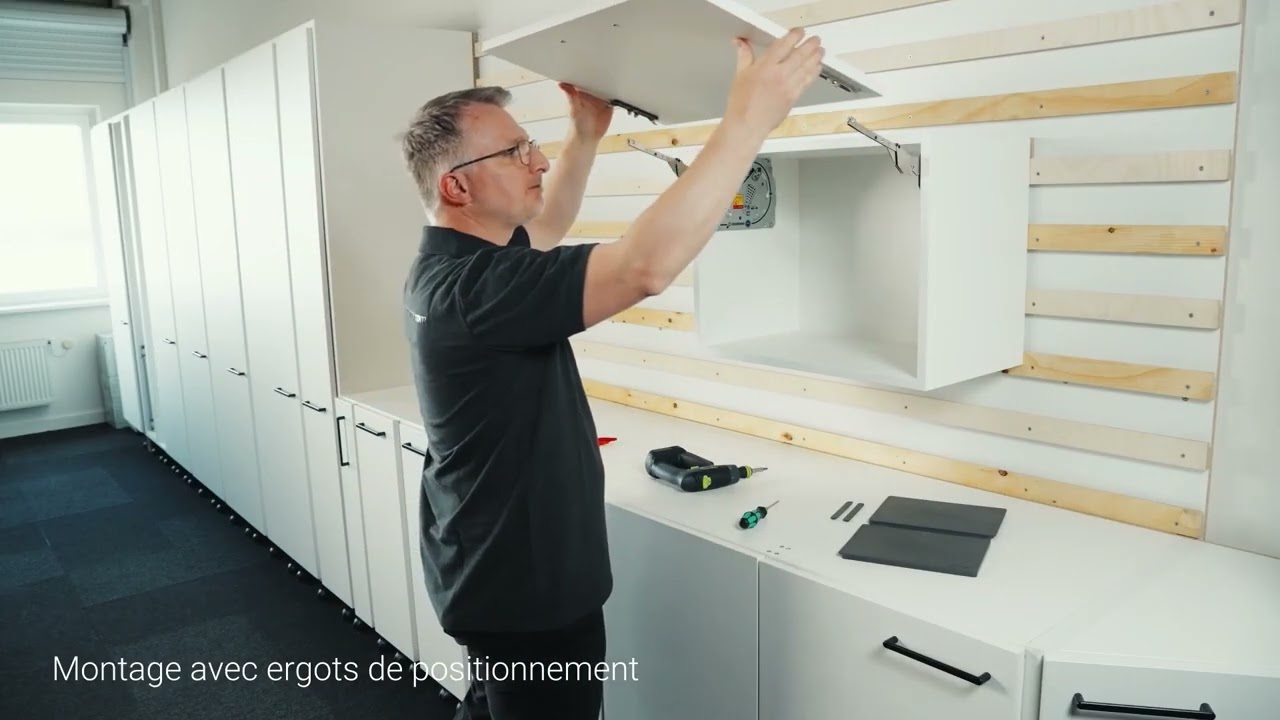 Ferrure relevante FREEslim Flap Kesseböhmer - Montage avec ergots de positionnement
