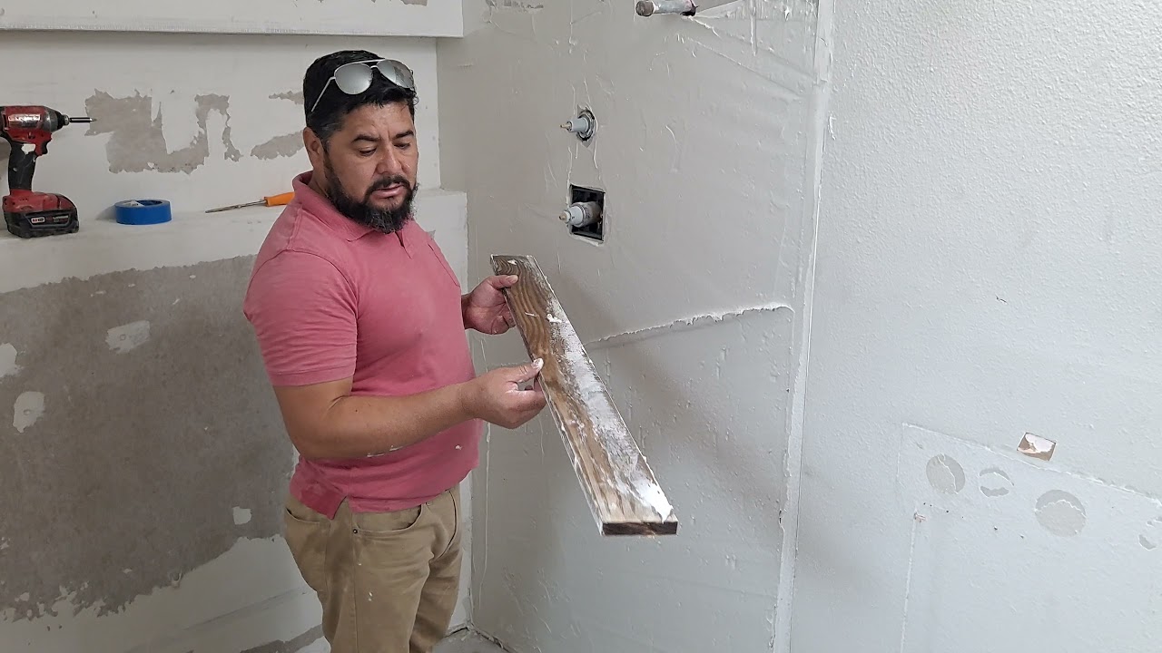 Como Anivelar las paredes de un shower facilmente.