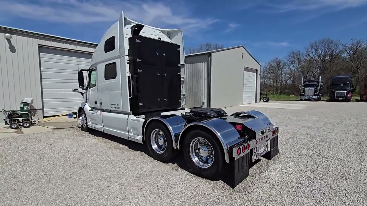 Semi Truck Conversion for Pulling a Spacecraft RV