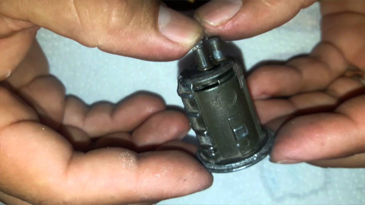 Despiece cerradura de Nissan Platina 1